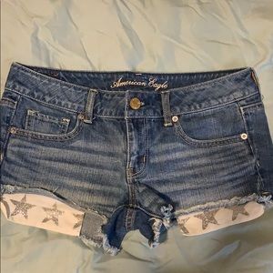 American Eagle - star pocket denim shorts - size 4